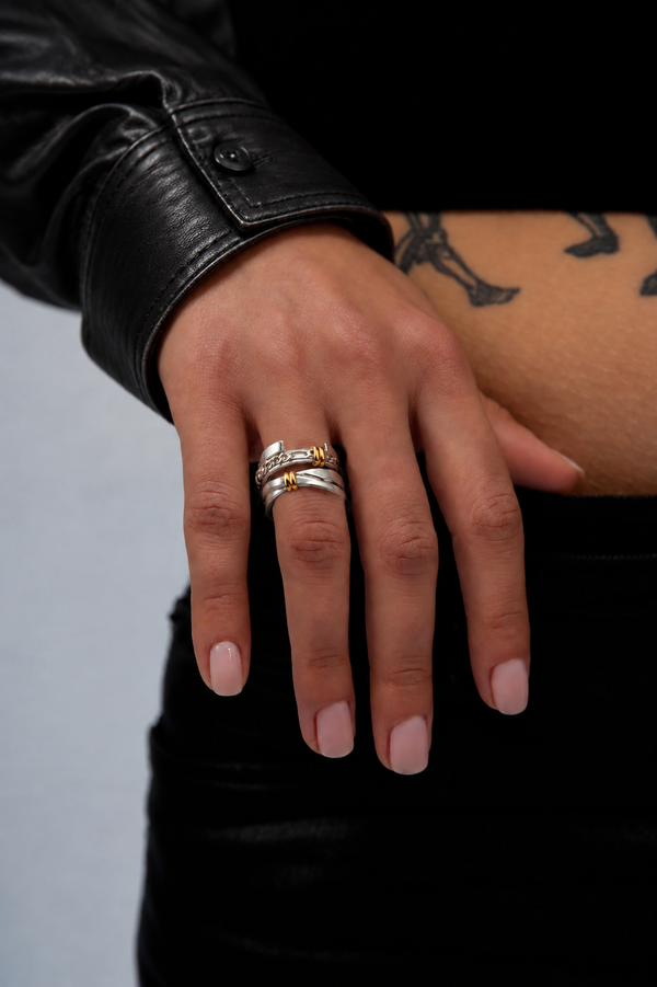 REIGN RING