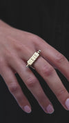 NEVER ALONE RING 18K GOLD